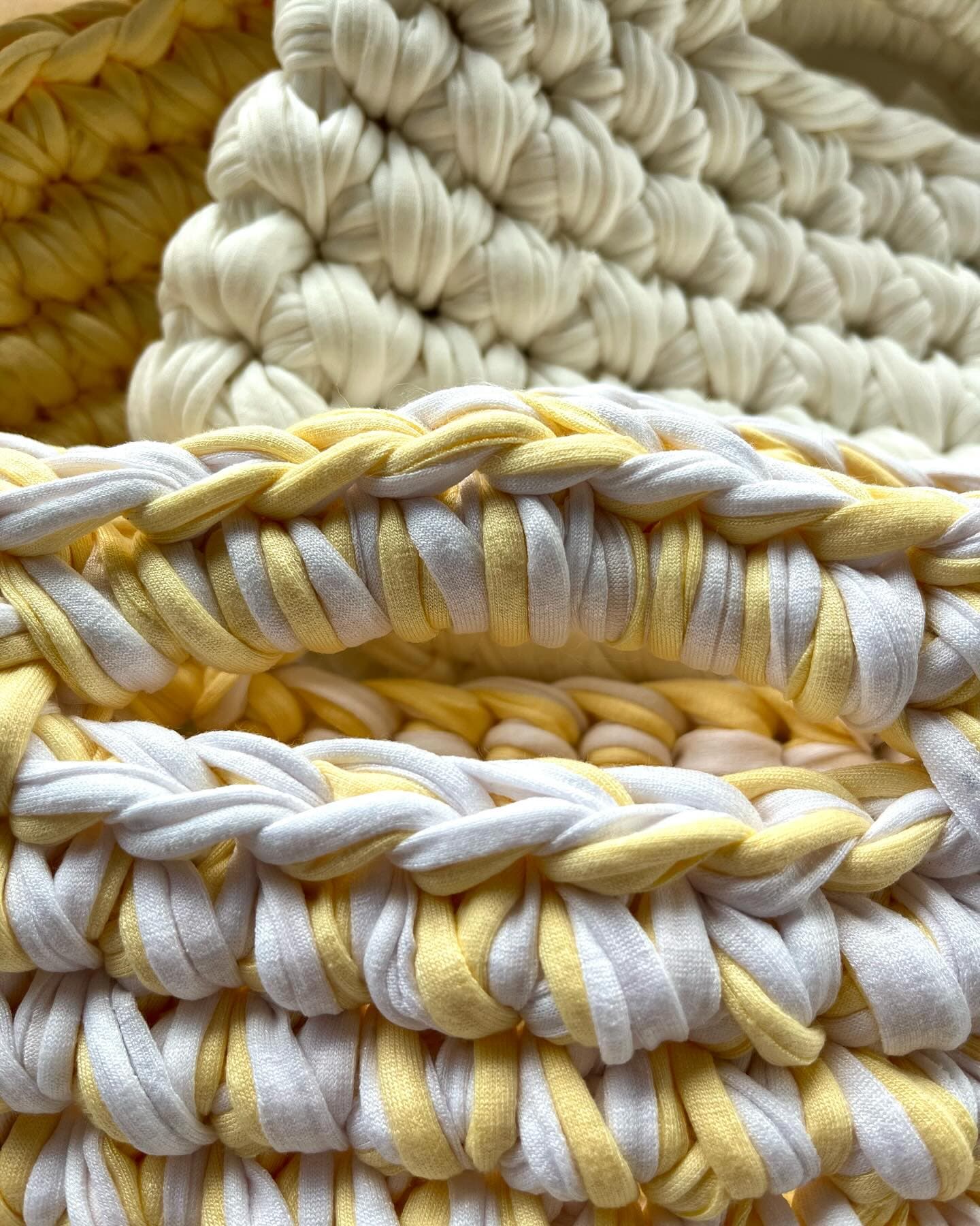 Close-up of VELONA crochet stitches